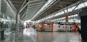 Vietnam Airlines WAW Terminal – Warsaw Chopin Airport